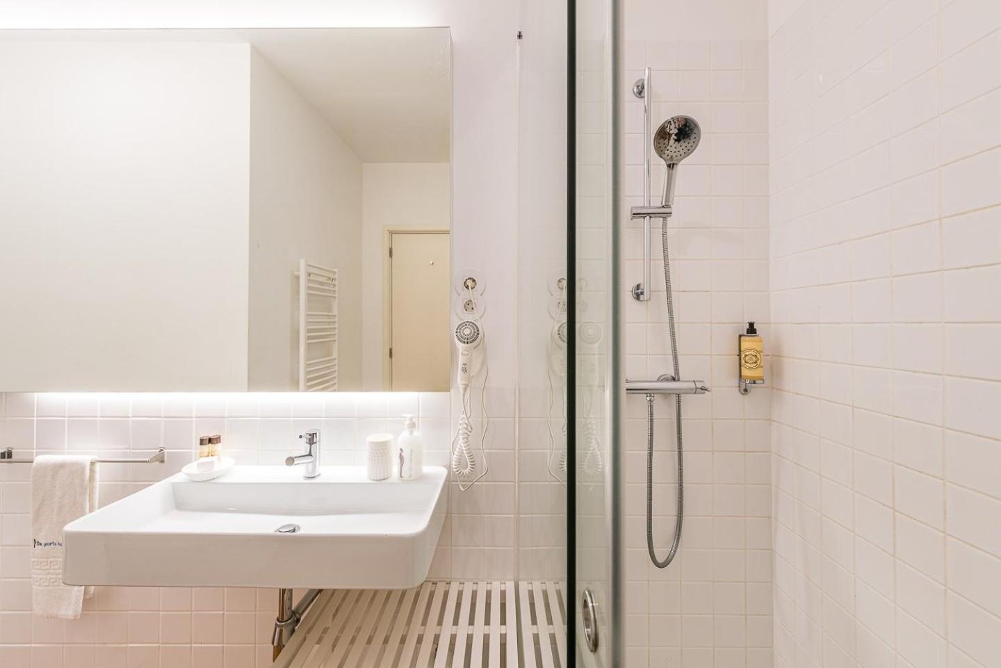Guestready - Cedofeita Pool Suites OOporto Esterno foto