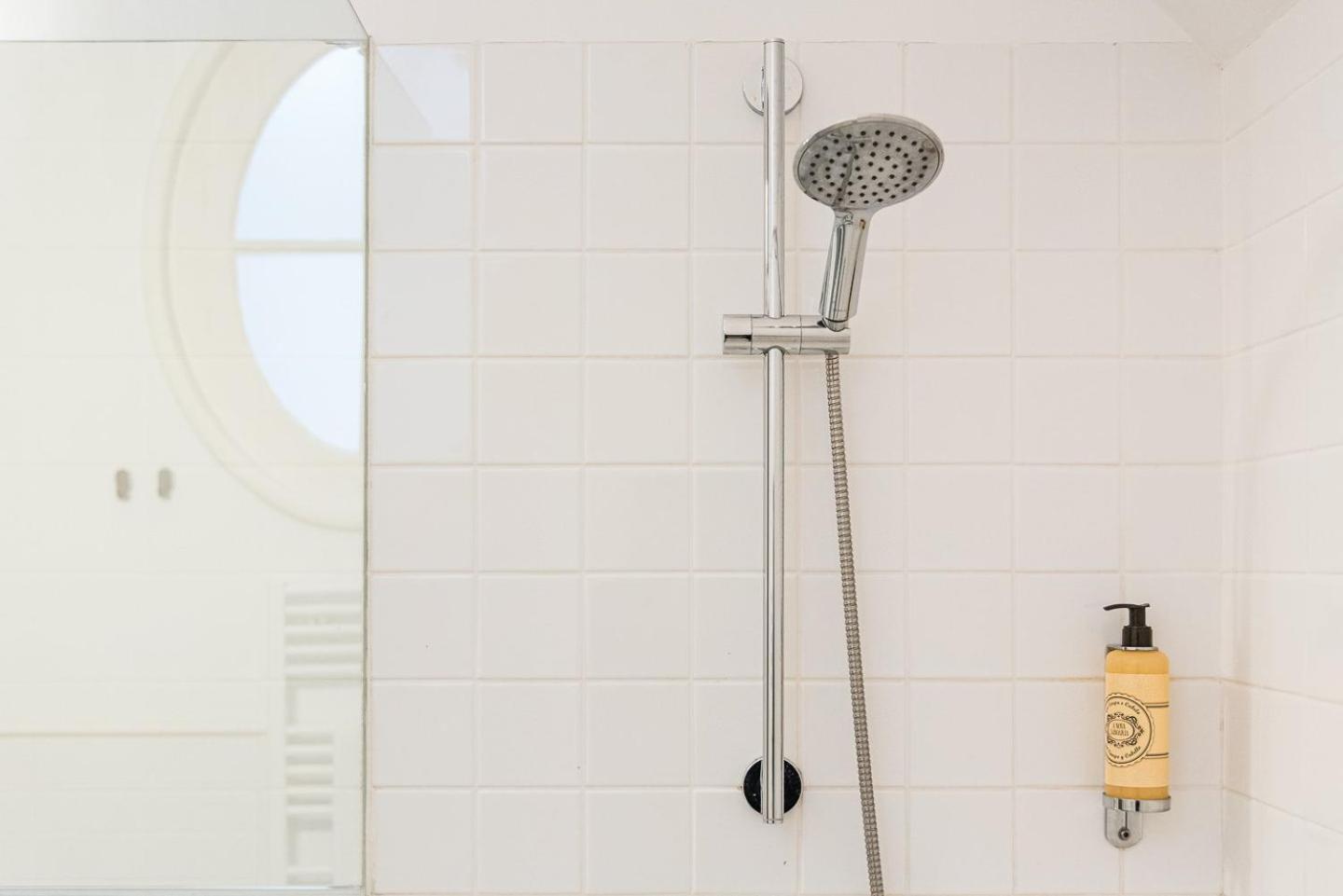 Guestready - Cedofeita Pool Suites OOporto Esterno foto