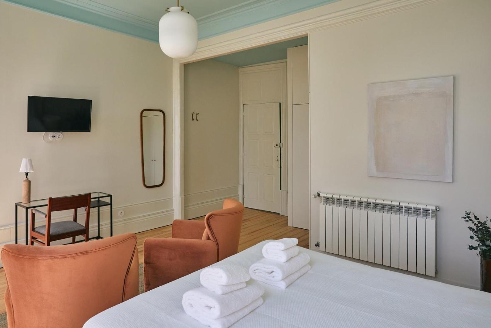 Guestready - Cedofeita Pool Suites OOporto Esterno foto