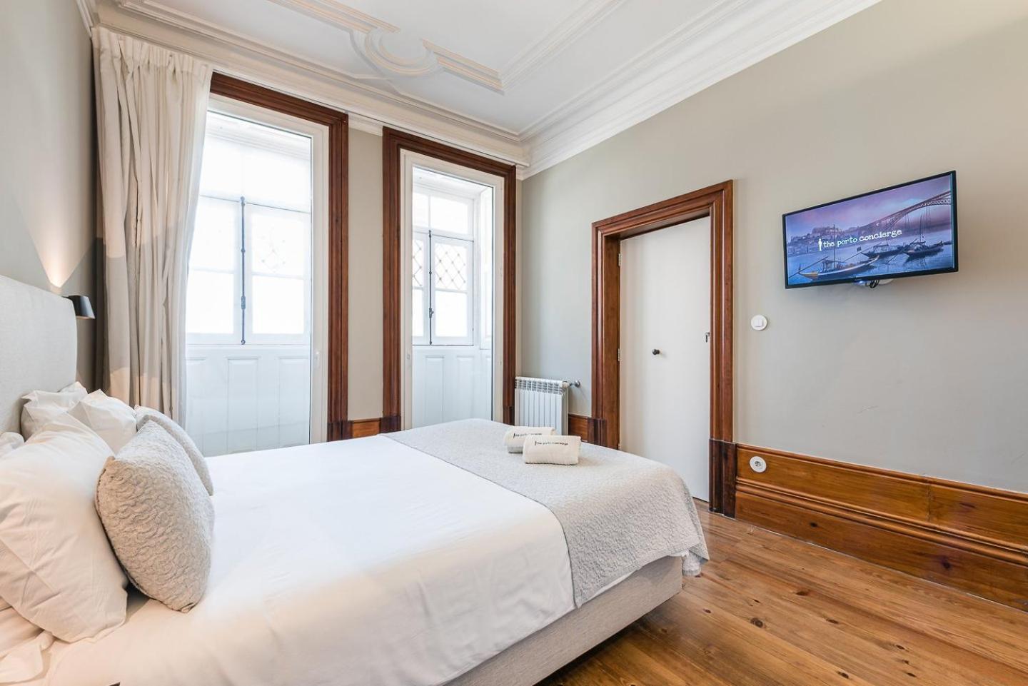 Guestready - Cedofeita Pool Suites OOporto Esterno foto